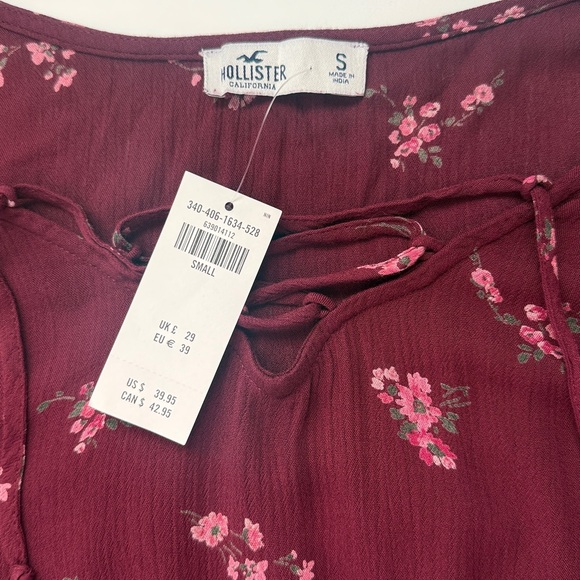 Hollister Peasant Top - Picture 2 of 5